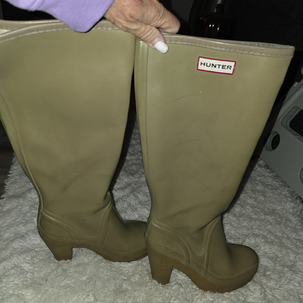 NWT Hunter Women's Beige TALL heel Rain Boots Sz 7 - Picture 5 of 13